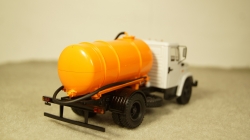 ЗИЛ 4333 КО-520, арт. 101878, АИСТ 1:43