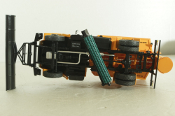 КО-829А(4333) 1986, пескоразбрасыватель с отвалом на шасси Зил-4333, 103368, Автоистория 1:43