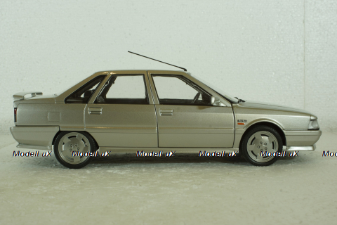 Renault 21 Turbo MK1 1988 lightgrey-metallic, 1807702, Solido 1:18