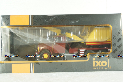 Tatra 111 D030 A 1958, red, TRU042.22, IXO 1:43