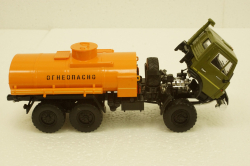 Камаз-4310, АЦ-7 бензовоз хаки/оранжевый, 102859, АвтоИстория 1:43
