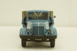 Маз-200В с п/прицепом Маз-5215, АвтоИстория 1:43