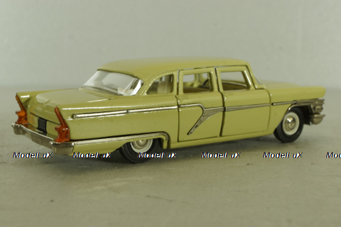 Газ-13 Чайка, бежевая,Тантал/Радон 1:43