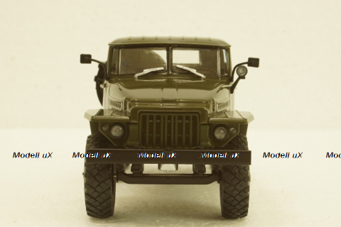 Урал-377С тягач хаки, АвтоИстория 1:43