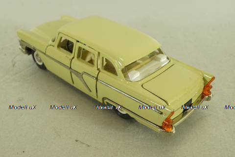 Газ-13 Чайка, бежевая,Тантал/Радон 1:43