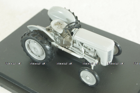 Feeguson TE-20, grey, 1947, Hachette 1:43
