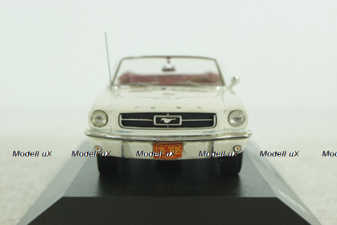 Ford Mustang Convertible 1965, white, T9-43012, Triple9 1:43 Уценка!