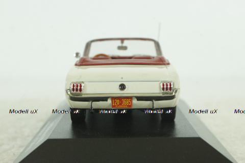 Ford Mustang Convertible 1965, white, T9-43012, Triple9 1:43 Уценка!
