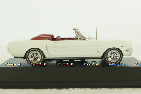 Ford Mustang Convertible 1965, white, T9-43012, Triple9 1:43 Уценка!