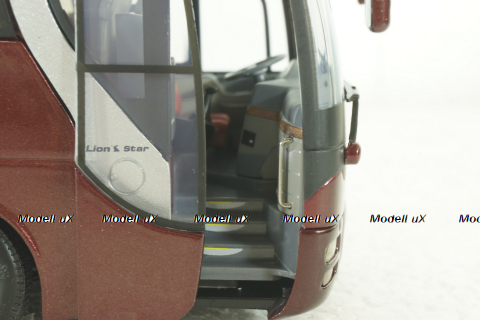 MAN R02 Lion’s Star (Yutong) 2003, red, PM056, Paudi 1:42