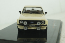 Ford Escort MK II 1976, beige, CLC538, IXO 1:43