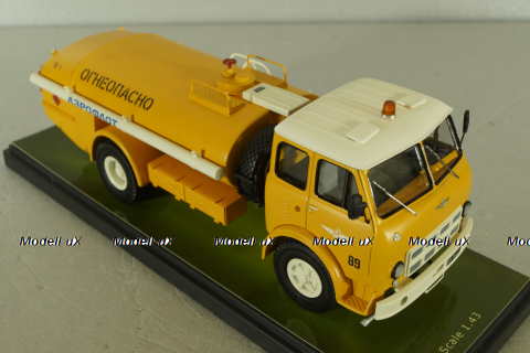 ТЗА-7,5(200) Аэрофлот, топливозаправщик на шасси Маз-500, TruckTyr 1:43