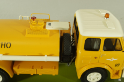 ТЗА-7,5(200) Аэрофлот, топливозаправщик на шасси Маз-500, TruckTyr 1:43