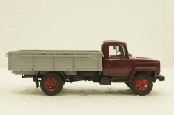 Газ-3307, бордо/серый, АвтоИстория 1:43