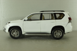 Toyota Land Cruiser Prado 150, 2009 white, Paudi 1:18