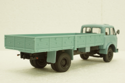 Маз-500Г грузовик с удлиненной базой, бортовой 1967, голубой, Н215, Наш Автопром 1:43
