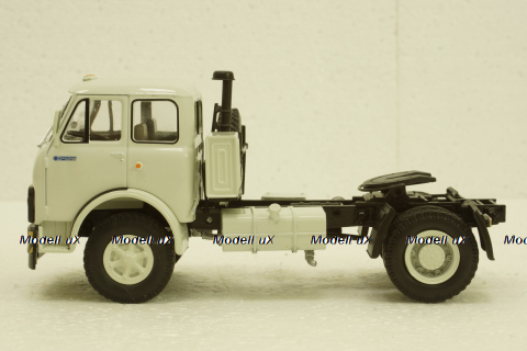 Маз-5428 тягач 1977г, серый, Н700, Наш Автопром 1:43