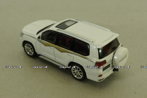 Toyota Land Cruiser 200 2016, TYT1201, Masdi 1:64