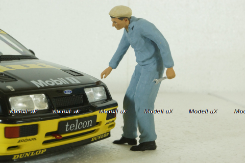 Автомеханик фигурка, AE180091, Figuma 1:18