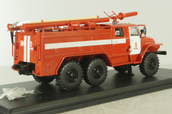АЦ-40(375Н)Ц1А ПЧ 9 модели ПМ-102А пожарная автоцистерна на шасси Урал-375Д с бел. полосами, SSM1231, SSM 1:43