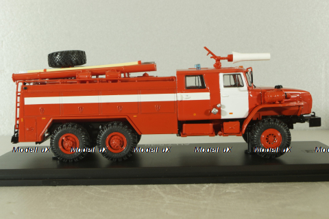 АЦ-7,5-40 пожарная автоцистерна на шасси Урал-4320 с бел. Полосами 1980, SSM1228, SSM 1:43