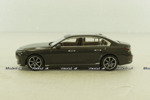 BMW i7 xDrive60, grey, MGT00618-CH, MiniGT 1:64