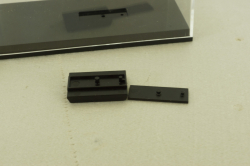 Бокс для моделей 1:64, размеры 12х5,5х4 (д*ш*в) черная подставка