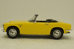 Honda S800 With Removable Soft Top, yellow, T9-1800191, Triple9 1:18