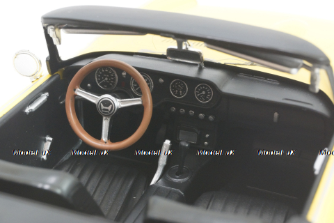 Honda S800 With Removable Soft Top, yellow, T9-1800191, Triple9 1:18