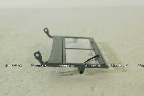 Стекло в рамке в сборе, без 1-го дворника на TOYOTA LAND CRUISER BJ, Kyosho 1:18