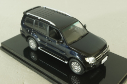 Mitsubishi Pajero 4 2006, dark blue, Sun Star 1:43 Уценка 3!
