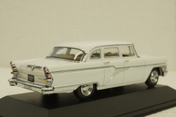 Газ-13 Чайка 1965 белый, IST085,  IST 1:43