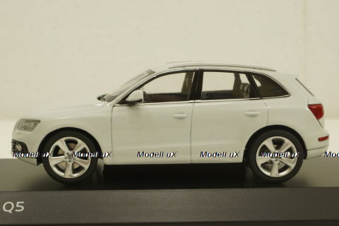 Audi Q5 2013 white, Schuco 1:43