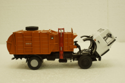 Маз-5337 МКМ-35 мусоровоз, АвтоИстория 1:43