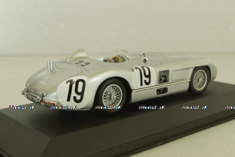 Mercedes 300 SLR #19 24h Le Mans 1955, Fangio/Moss, silver, 432553000, Minichamps 1:43
