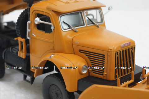 Berliet GBC 8 6x6, orange, 690010, Norev 1:43