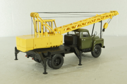 КС-1562Б(53) автокран на шасси Газ-53 1980, хаки/оранжевый, Автоистория 1:43