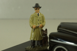 Ford Fordor CIA The Cold War Series with fegure 1949, black, Replicars 1:43 