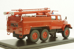 Зил-131 АЦ-40 (131)-137, без полос SSM1075, SSM 1:43