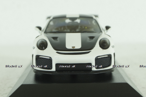 Porsche 911 (991 II) GT2 RS Weissach Package white with silver rims, 413067278, Minichamps 1:43