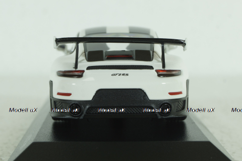 Porsche 911 (991 II) GT2 RS Weissach Package white with silver rims, 413067278, Minichamps 1:43