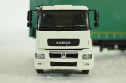 КАМАЗ-65206 с полуприцепом НЕФАЗ-93341, арт. 102972, Аист 1:43