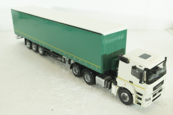 КАМАЗ-65206 с полуприцепом НЕФАЗ-93341, арт. 102972, Аист 1:43