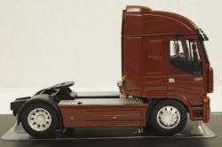 Iveco Stralis metallic-red 2012, TR086, IXO 1:43