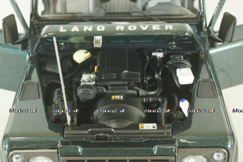 Land Rover Defender 90 Adventure 2007, green, 08901G,  Kyosho 1:18