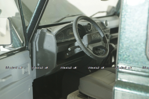 Land Rover Defender 90 Adventure 2007, green, 08901G,  Kyosho 1:18