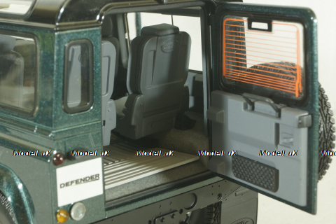 Land Rover Defender 90 Adventure 2007, green, 08901G,  Kyosho 1:18