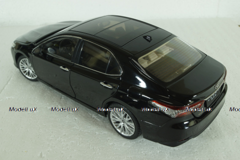 Toyota Camry (XV80) 8-generation, 2018 black, Paudi 1:18