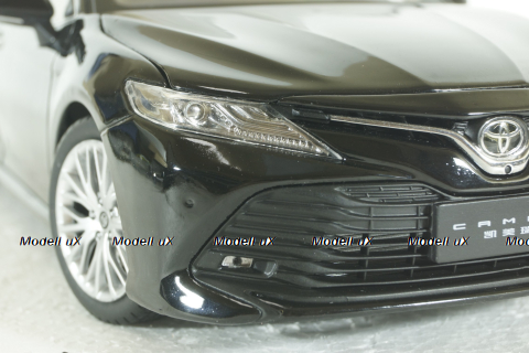 Toyota Camry (XV80) 8-generation, 2018 black, Paudi 1:18