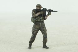 Фигурка Солдат СБУ с поднятой винтовкой, Vilen Model 1:43